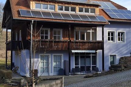 Wohnung Cham - 4 Zimmer, 115 m&sup2;, 700&euro; | Angebot:25549096