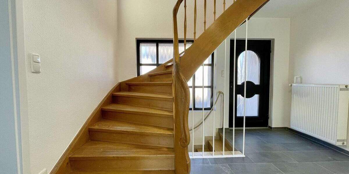 Einfamilienhaus Bad Homburg Ober-Erlenbach - 1 Zimmer, 322 m&sup2;, 3.400&euro; | Angebot:24762626