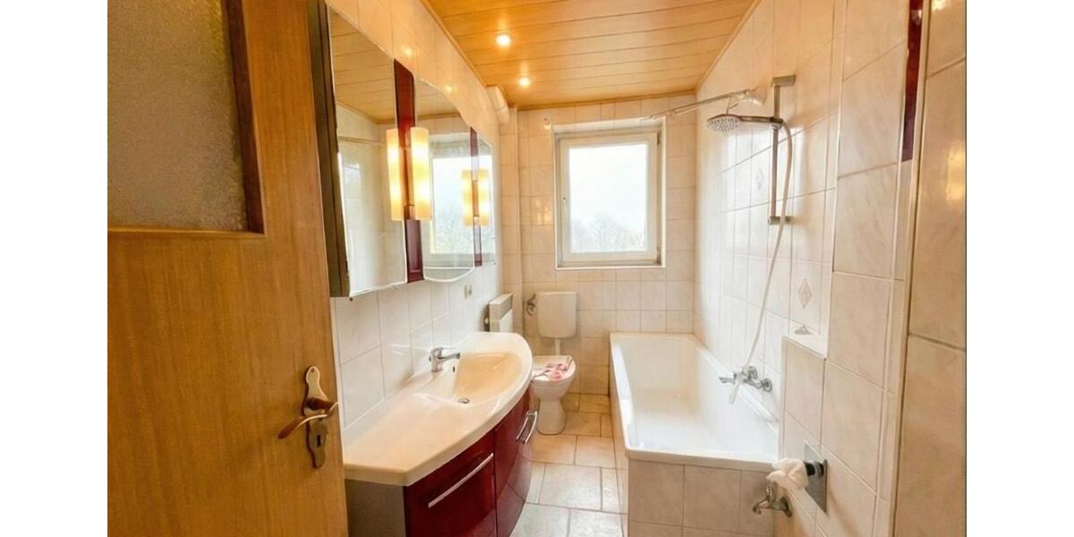 Etagenwohnung Ruhner Berge - 3 Zimmer, 63 m&sup2;, 390&euro; | Angebot:24390209