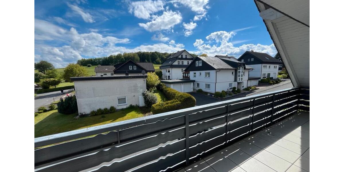 Dachgeschoßwohnung Brilon - 3 Zimmer, 90 m&sup2;, 700&euro; | Angebot:26604508