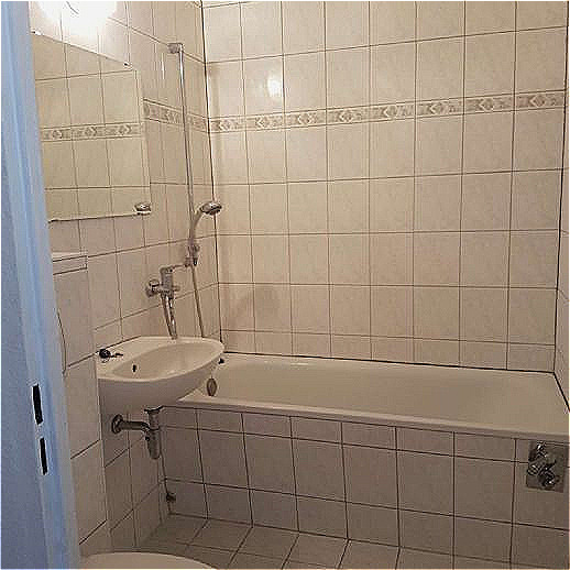 Etagenwohnung Neubrandenburg Oststadt - 3 Zimmer, 61 m&sup2;, 270&euro; | Angebot:25739582