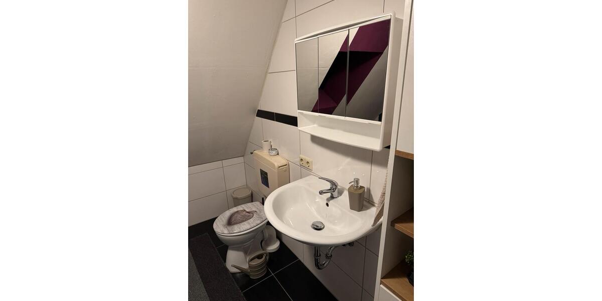 Dachgeschoßwohnung Aalen Attenhofen - 3 Zimmer, 85 m&sup2;, 800&euro; | Angebot:26231213