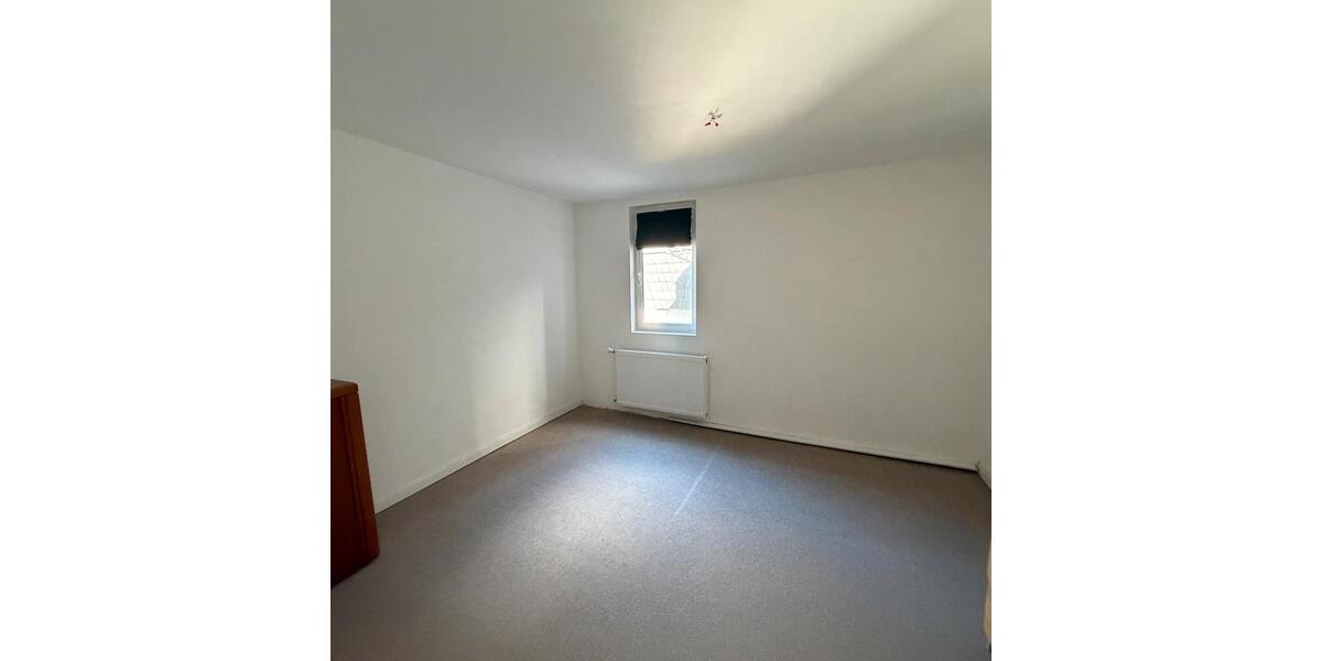 Etagenwohnung Dornburg - 4 Zimmer, 101 m&sup2;, 600&euro; | Angebot:26625699