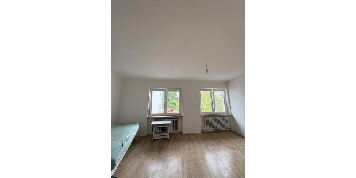 Wohnen auf Zeit Saarbrücken Dudweiler - 3 Zimmer, 21 m&sup2;, 450&euro; | Angebot:26589210