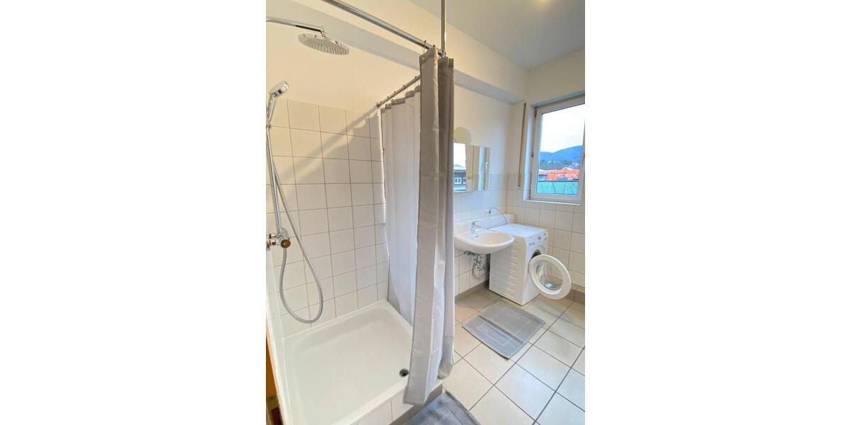 Wohnen auf Zeit Baden-Baden Baden - 5 Zimmer, 150 m&sup2;, 30&euro; | Angebot:24650407