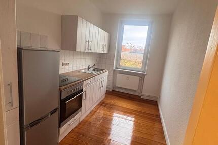 4 WG Zimmer frei 3 zimmer