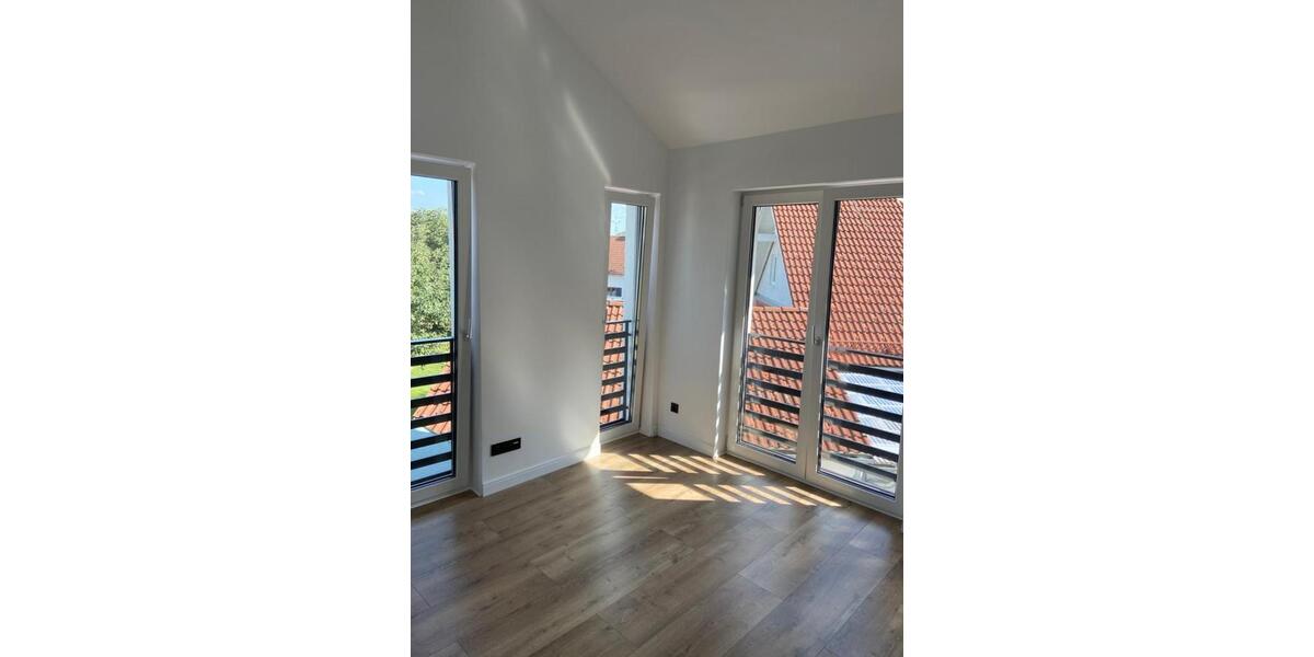 Doppelhaushälfte Westerheim - 6 Zimmer, 145 m&sup2;, 1.600&euro; | Angebot:25948217