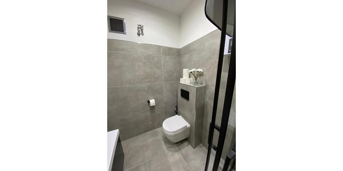 Wohnen auf Zeit Koblenz - 5 Zimmer, 20 m&sup2;, 400&euro; | Angebot:26214068