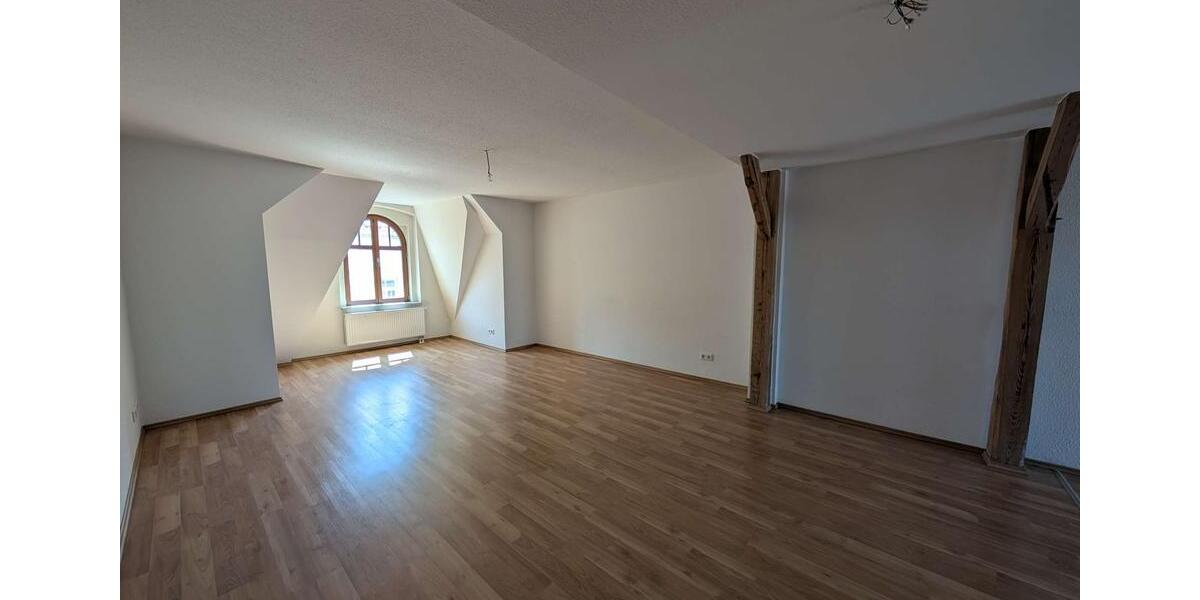 Dachgeschoßwohnung Görlitz - 3 Zimmer, 102 m&sup2;, 595&euro; | Angebot:23005317