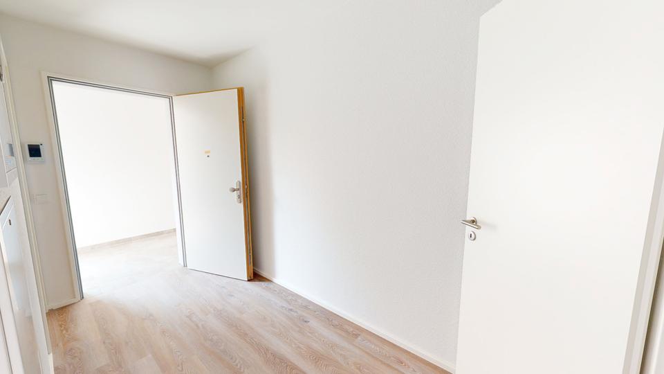 Etagenwohnung Wiesbaden Biebrich - 1 Zimmer, 40 m&sup2;, 644&euro; | Angebot:26613278