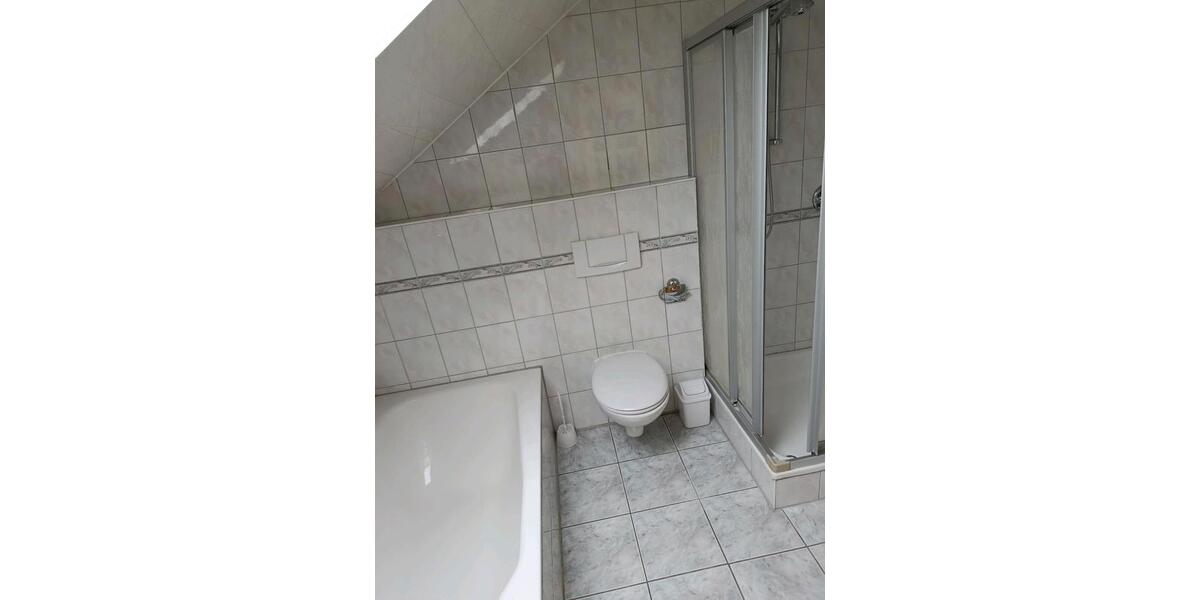 Dachgeschoßwohnung Wurmannsquick - 3 Zimmer, 58 m&sup2;, 670&euro; | Angebot:26660078