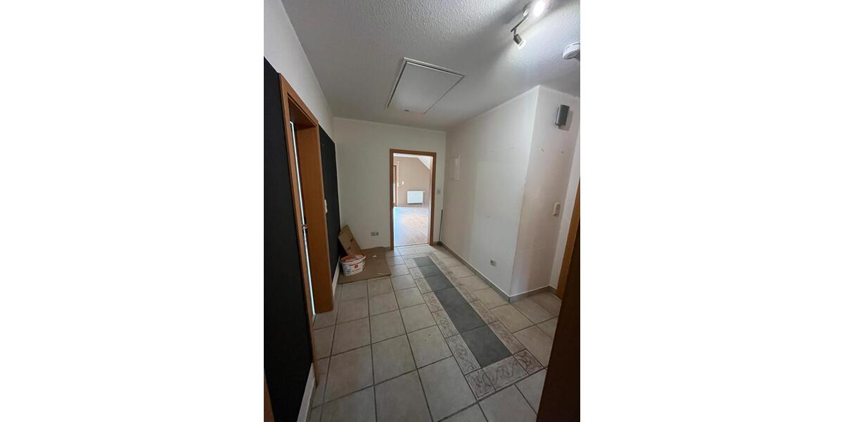 Dachgeschoßwohnung Duingen - 3 Zimmer, 73 m&sup2;, 650&euro; | Angebot:24583074