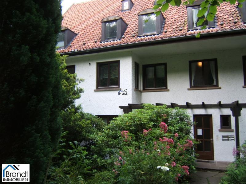Attraktive AltbauWohnung am Rande der Stadt!