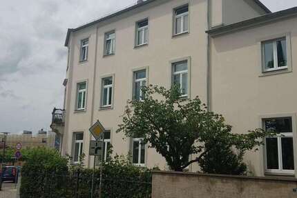 Wohnung Radebeul Alt-Radebeul - 3 Zimmer, 83 m&sup2;, 827&euro; | Angebot:26796160