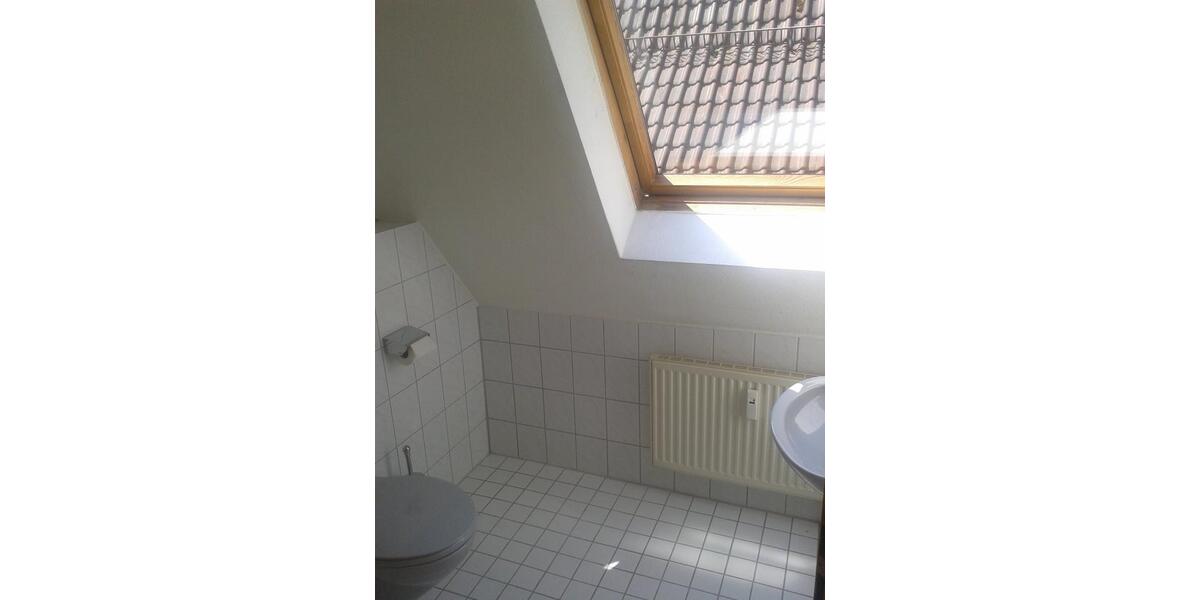 Dachgeschoßwohnung Wiesensteig - 2 Zimmer, 74 m&sup2;, 700&euro; | Angebot:25721134