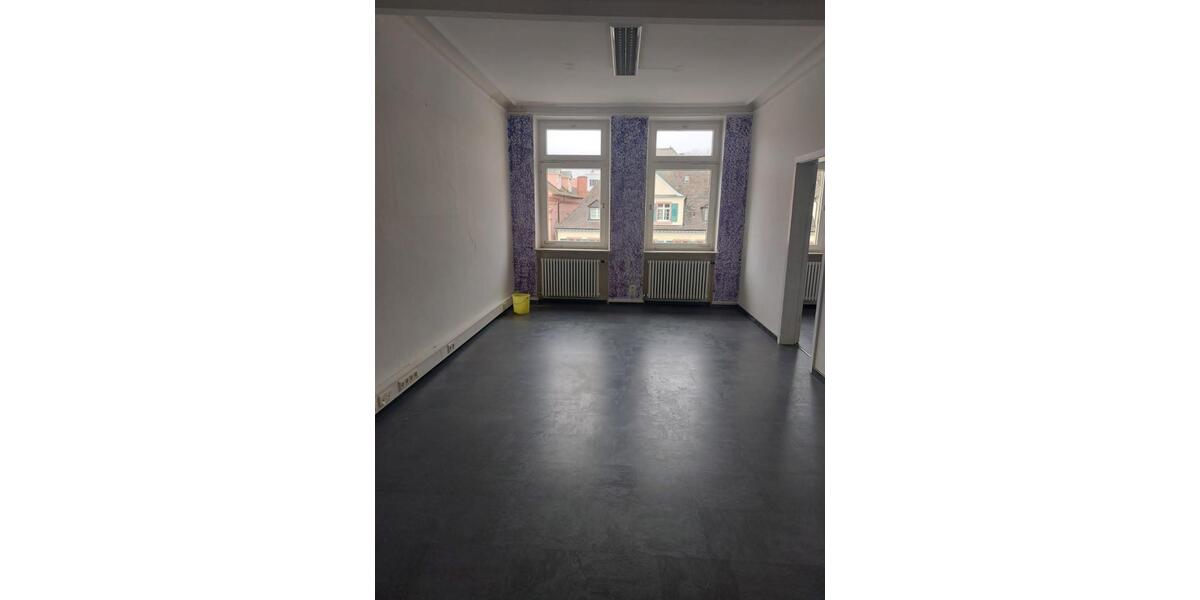 Gewerbeobjekt Offenburg - 1.500&euro; | Angebot:24714726