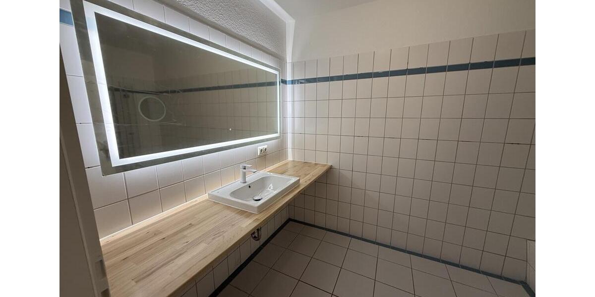 Erdgeschoßwohnung Lauenburg/Elbe Elbe - 3 Zimmer, 94 m&sup2;, 1.400&euro; | Angebot:25917936