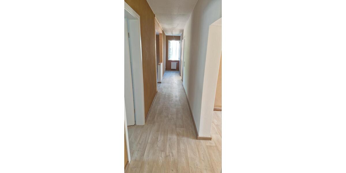 Etagenwohnung Nümbrecht - 2 Zimmer, 76 m&sup2;, 830&euro; | Angebot:24601133