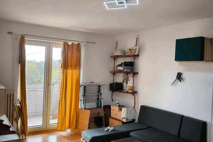 Wohnen auf Zeit Karlsruhe Beiertheim-Bulach - 3 Zimmer, 21 m&sup2;, 490&euro; | Angebot:26201651