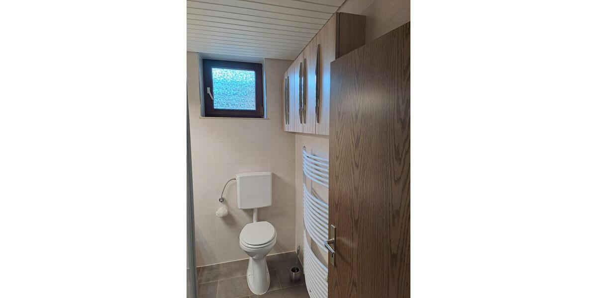 Wohnen auf Zeit Bretzfeld - 3 Zimmer, 93 m&sup2;, 570&euro; | Angebot:25957650