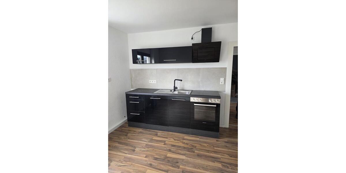 Etagenwohnung Saarbrücken - 3 Zimmer, 85 m&sup2;, 400&euro; | Angebot:26291374