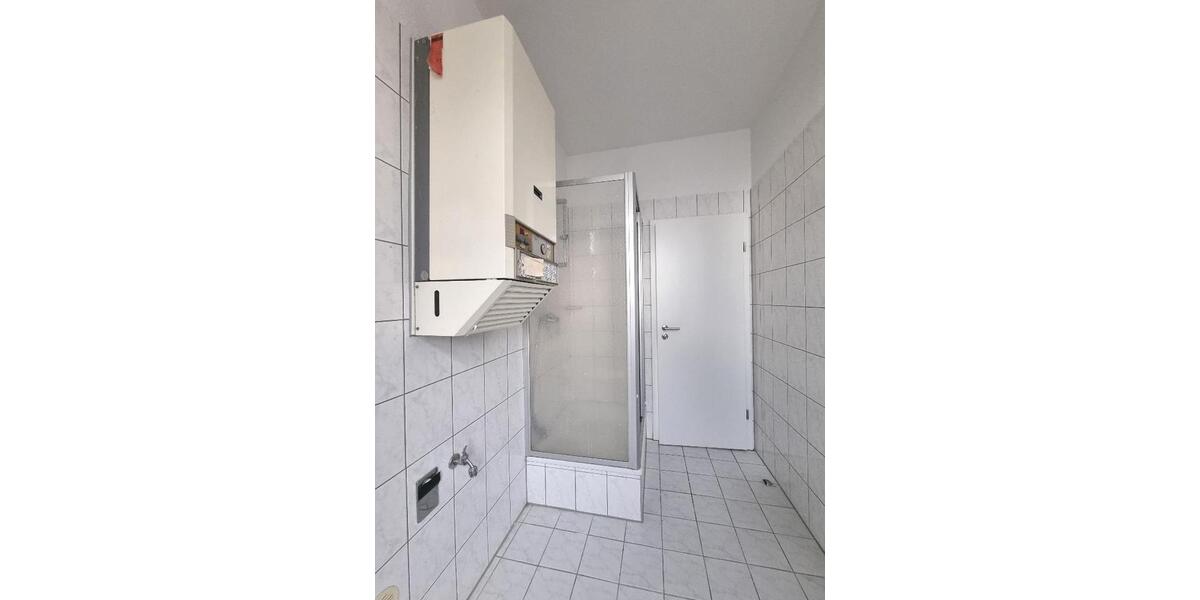 Etagenwohnung Köthen (Anhalt) - 2 Zimmer, 70 m&sup2;, 300&euro; | Angebot:25977963