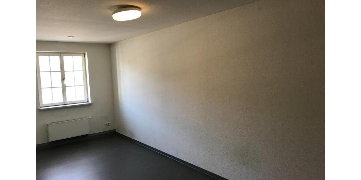 Etagenwohnung Marburg - 5 Zimmer, 114 m&sup2;, 1.500&euro; | Angebot:21481807