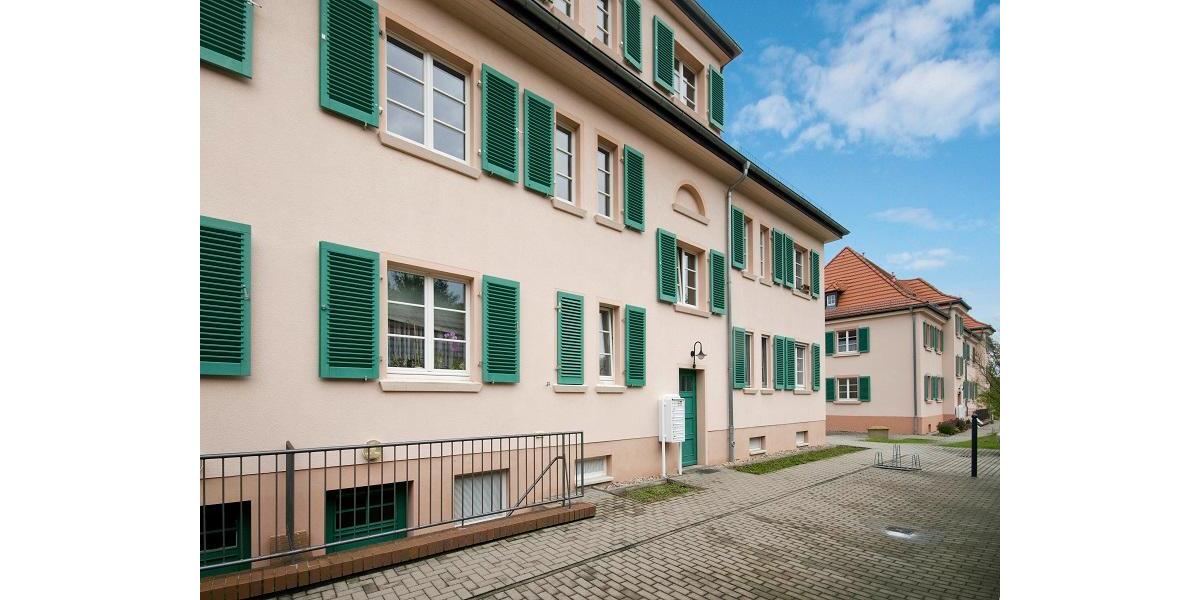 Etagenwohnung Lauta - 2 Zimmer, 51 m&sup2;, 300&euro; | Angebot:24975035