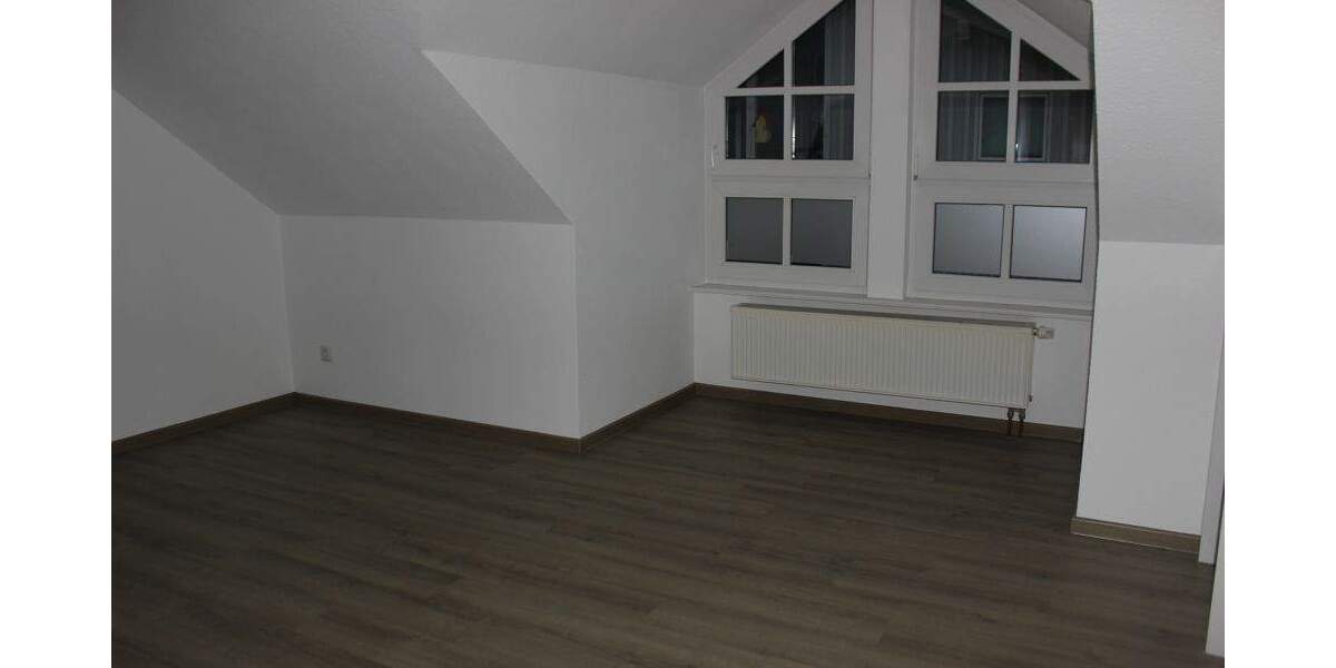 Etagenwohnung Kirchhundem - 3 Zimmer, 90 m&sup2;, 650&euro; | Angebot:25681692