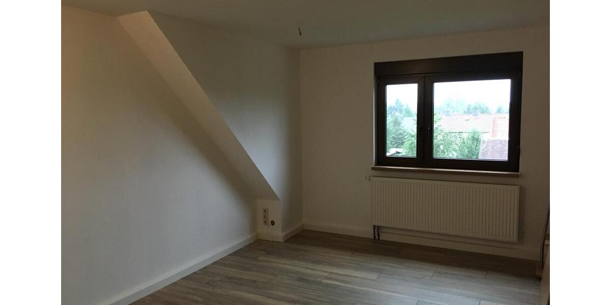 Doppelhaushälfte Zwickau Auerbach - 3 Zimmer, 95 m&sup2;, 900&euro; | Angebot:26270756