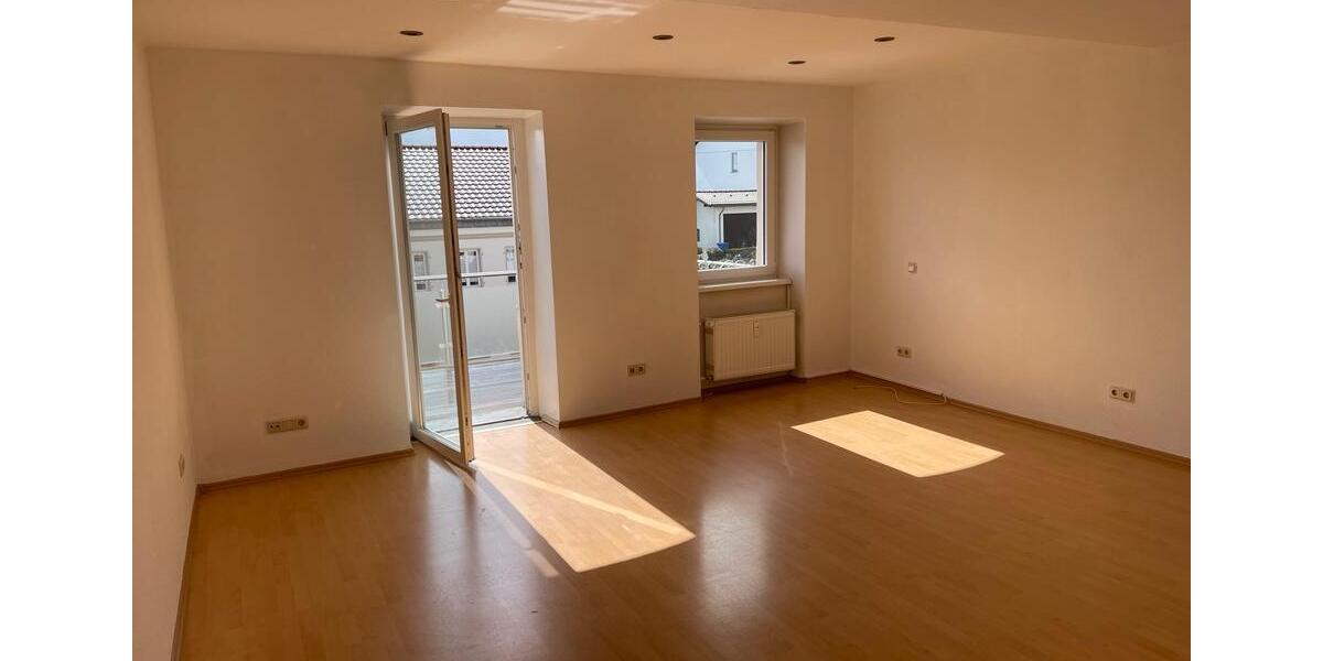 Erdgeschoßwohnung Überherrn - 2 Zimmer, 80 m&sup2;, 690&euro; | Angebot:26044270