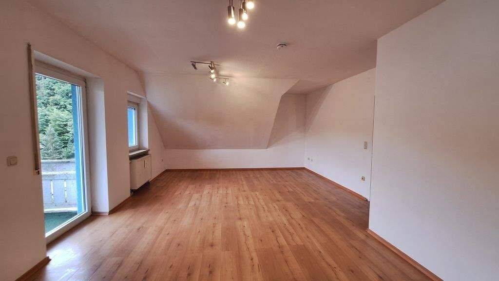 Etagenwohnung Wirsberg - 4 Zimmer, 84 m&sup2;, 510&euro; | Angebot:26797342