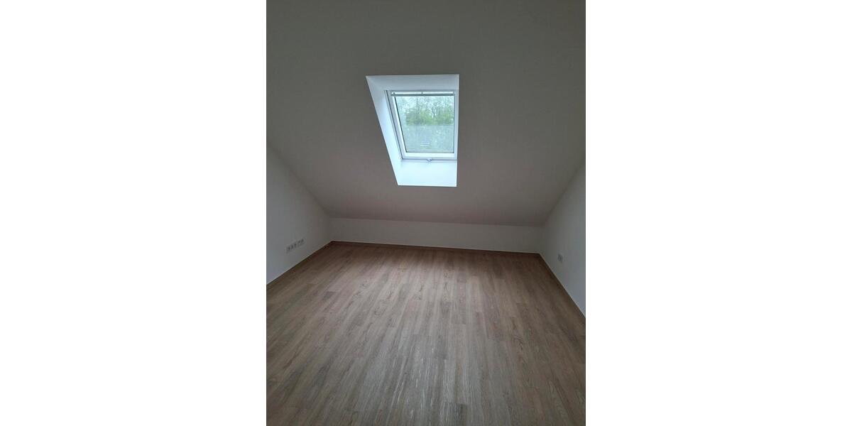 Dachgeschoßwohnung Heilbad Heiligenstadt - 4 Zimmer, 112 m&sup2;, 952&euro; | Angebot:26635145