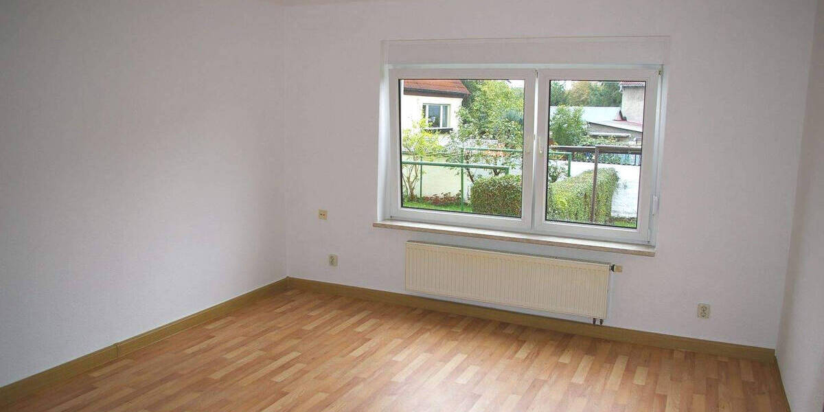 Etagenwohnung Kahla - 3 Zimmer, 59 m&sup2;, 460&euro; | Angebot:26261813