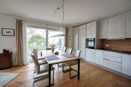 Wohnung zum Mieten in Augsburg 1.160 € 81.2 m² 3 zimmer