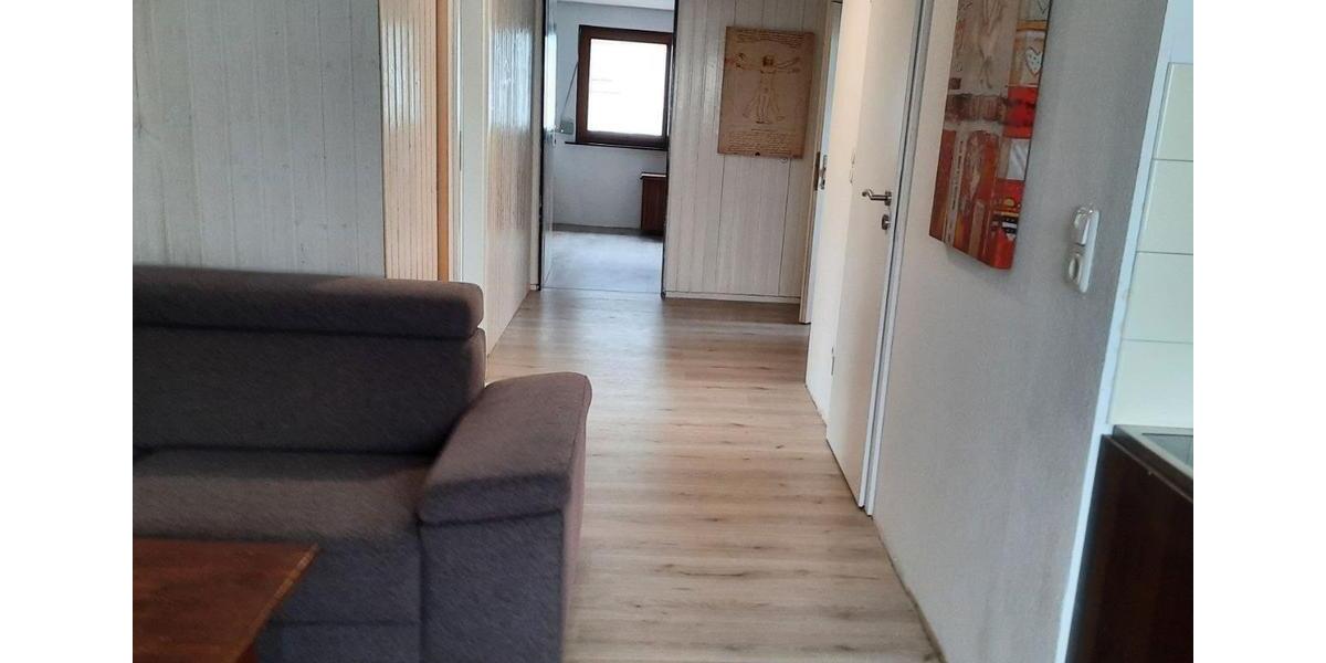 Dachgeschoßwohnung Langenselbold - 3 Zimmer, 72 m&sup2;, 780&euro; | Angebot:25922276