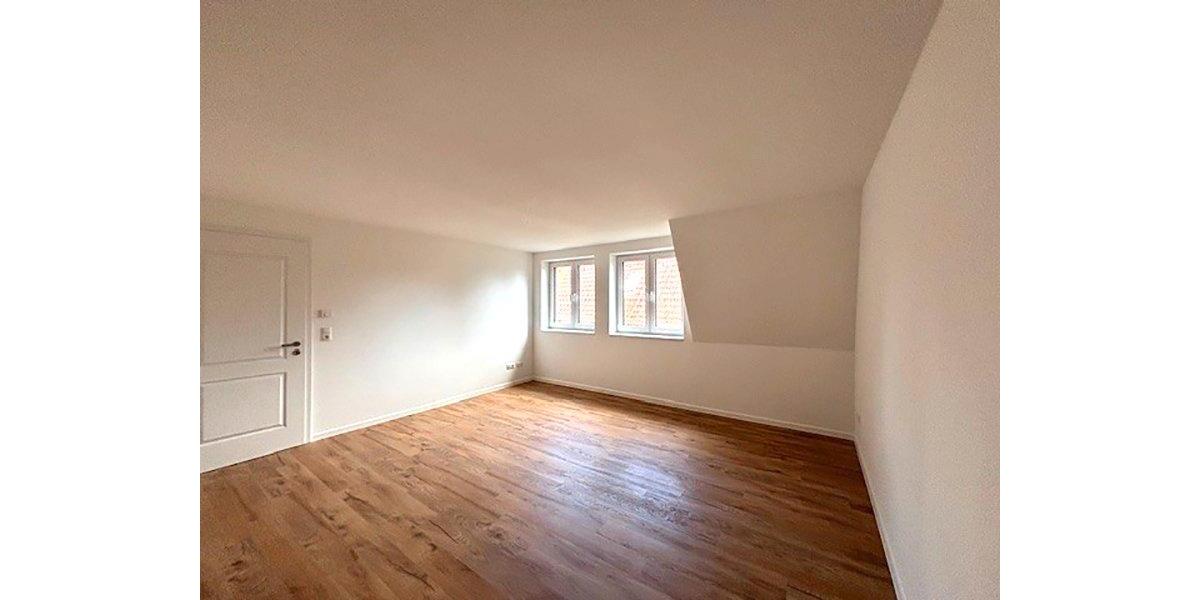 Reihenhaus Norderstedt Garstedt - 5 Zimmer, 129 m&sup2;, 2.300&euro; | Angebot:26347821