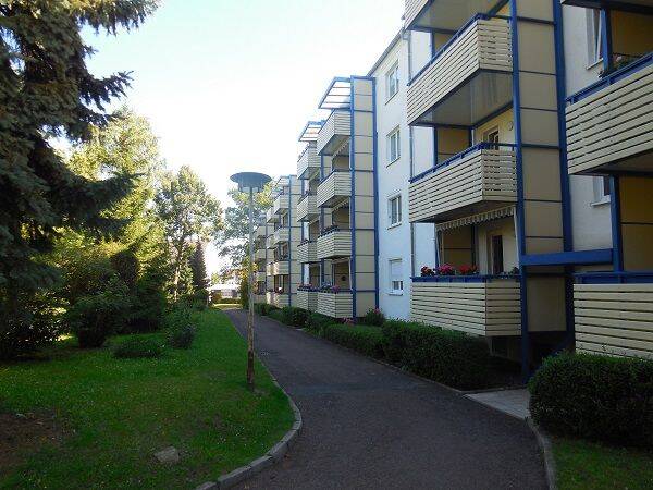 Gemütliche 2 Raum Wohnung im Grünen mit Balkon