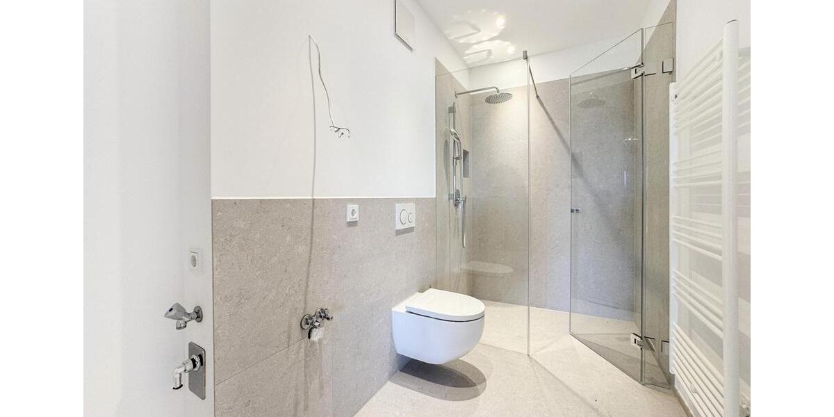 Dachgeschoßwohnung Tutzing - 3 Zimmer, 170 m&sup2;, 3.230&euro; | Angebot:23641078