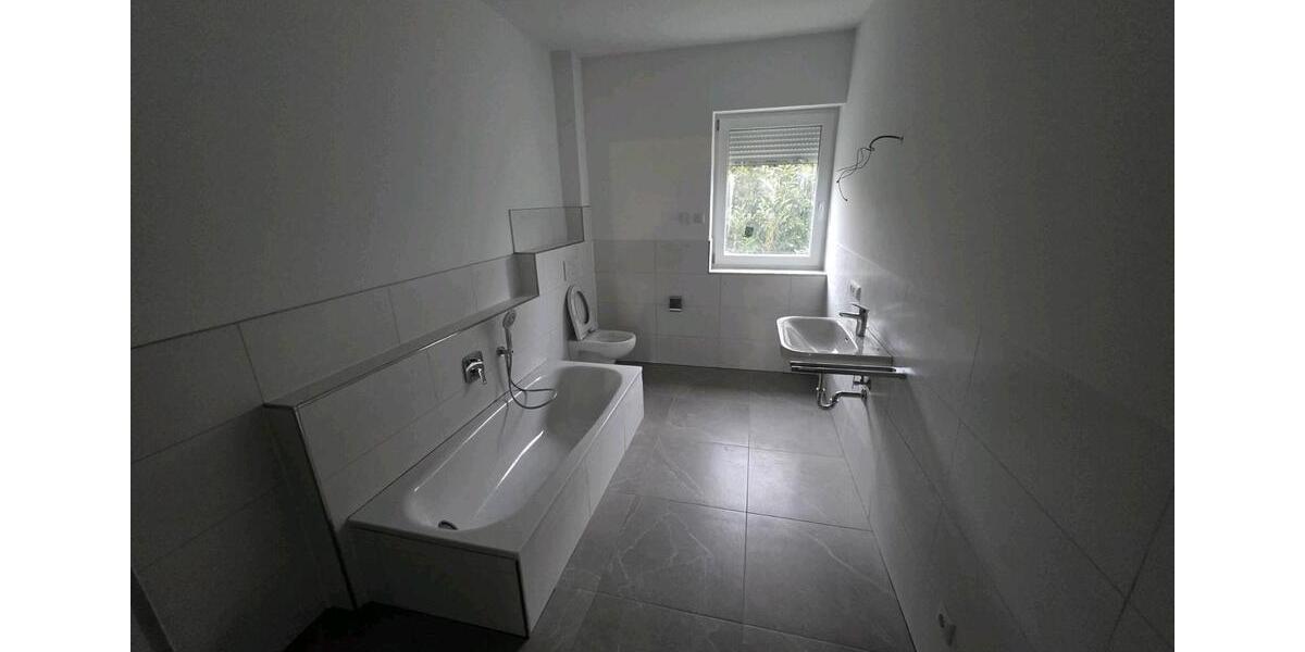 Erdgeschoßwohnung Voltlage - 4 Zimmer, 145 m&sup2;, 1.200&euro; | Angebot:25722213