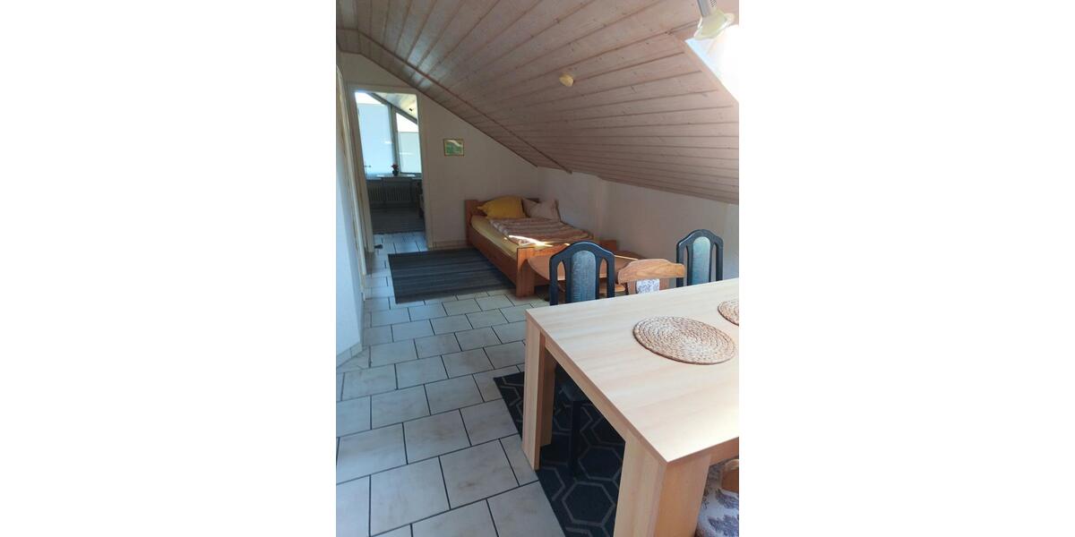 Dachgeschoßwohnung Hilchenbach - 3 Zimmer, 60 m&sup2;, 480&euro; | Angebot:26270976