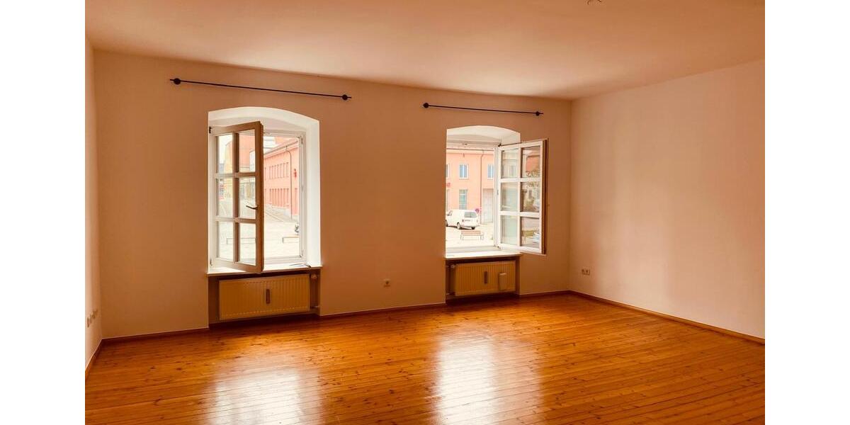 Etagenwohnung Ortenburg - 5 Zimmer, 190 m&sup2;, 1.600&euro; | Angebot:24400881