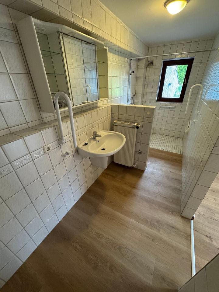 150qm 4 Zimmer Haus Schleswig 700qm Garten Garage zwei neue EBK