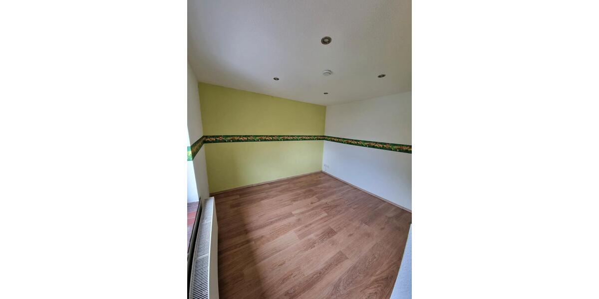 Etagenwohnung Extertal - 5 Zimmer, 110 m&sup2;, 600&euro; | Angebot:26271935