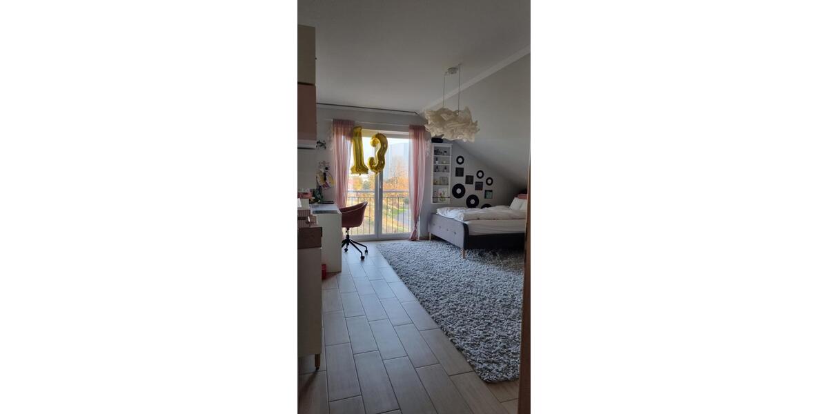 Dachgeschoßwohnung Wismar Altstadt - 5 Zimmer, 144 m&sup2;, 1.550&euro; | Angebot:25813650