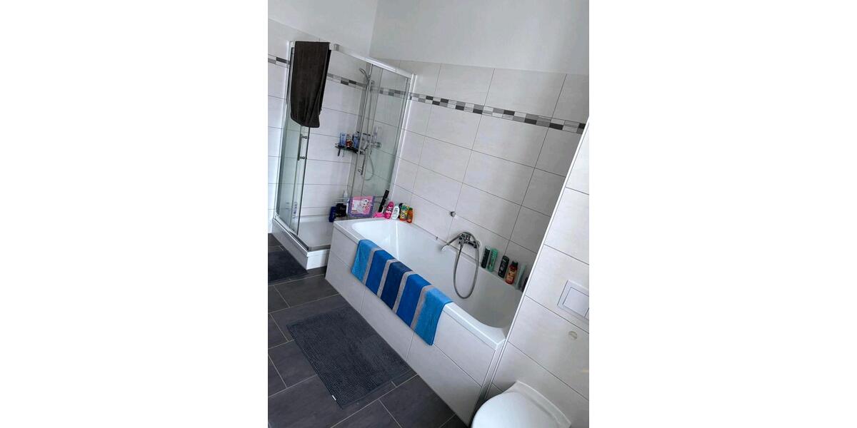 Etagenwohnung Staßfurt - 4 Zimmer, 109 m&sup2;, 654&euro; | Angebot:25942643