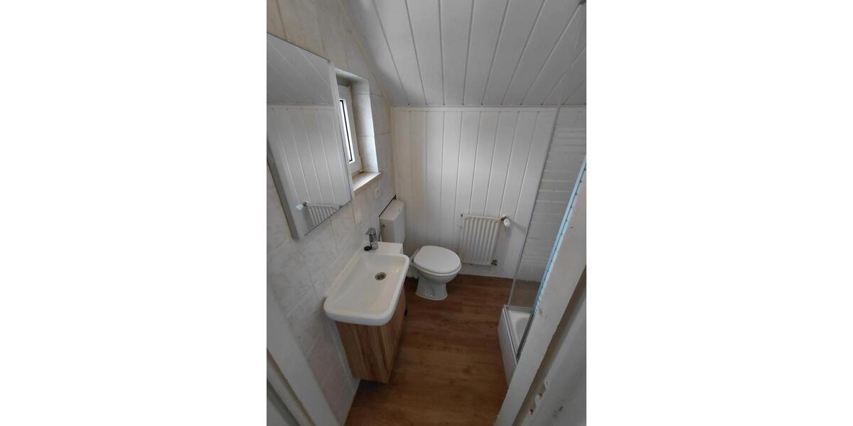 Einfamilienhaus Wanfried - 5 Zimmer, 100 m&sup2;, 900&euro; | Angebot:26493859