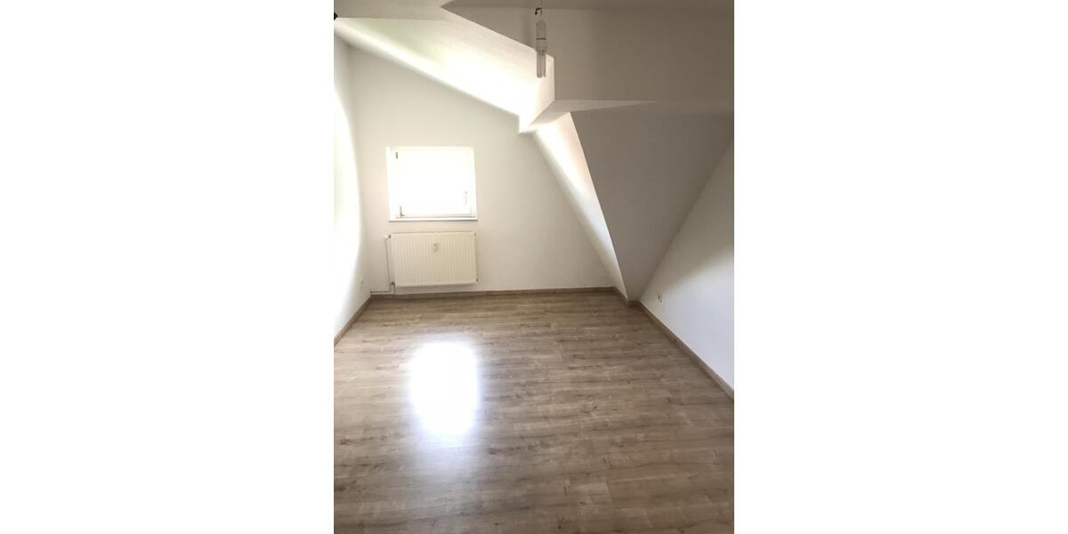 Etagenwohnung Hainichen - 2 Zimmer, 35 m&sup2;, 230&euro; | Angebot:26635769