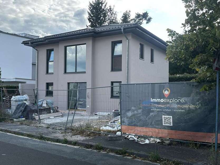 Haus zum Mieten in Oberursel (Taunus) 4.060 € 203 m²