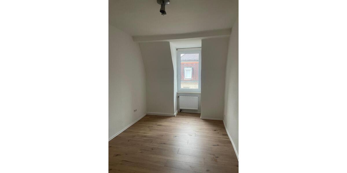 Helle renovierte 2-Zi-Wohnung. in St. Leonhard 2 zimmer